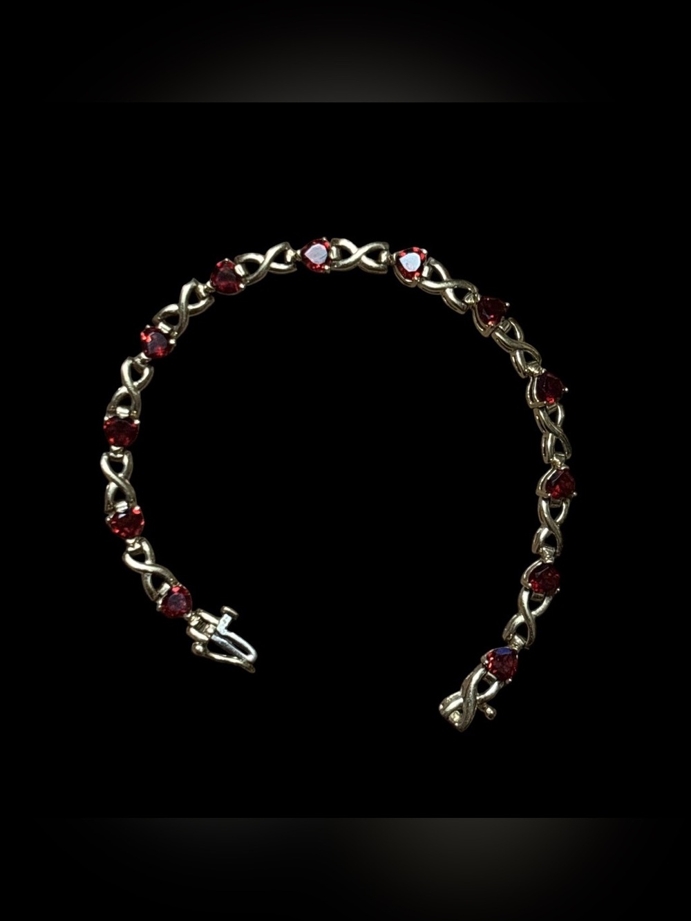 14k Gold Heart Shaped Garnet Tennis Bracelet